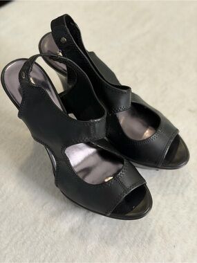 Vera Wang Black Open-Toe Slingback Heels